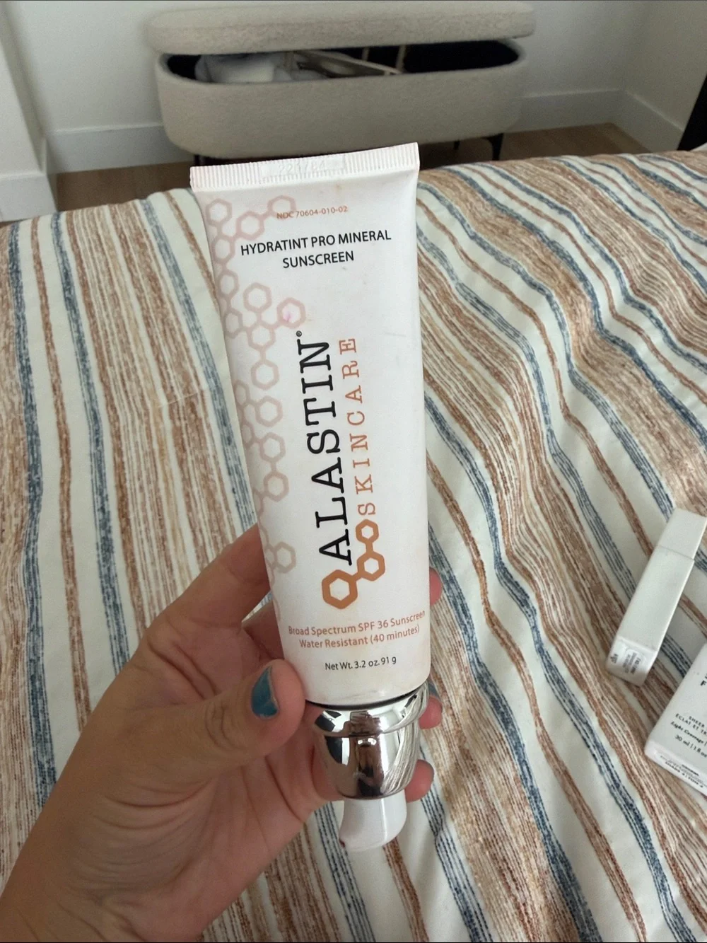 Alastin Hydratint Pro Mineral Sunscreen - White